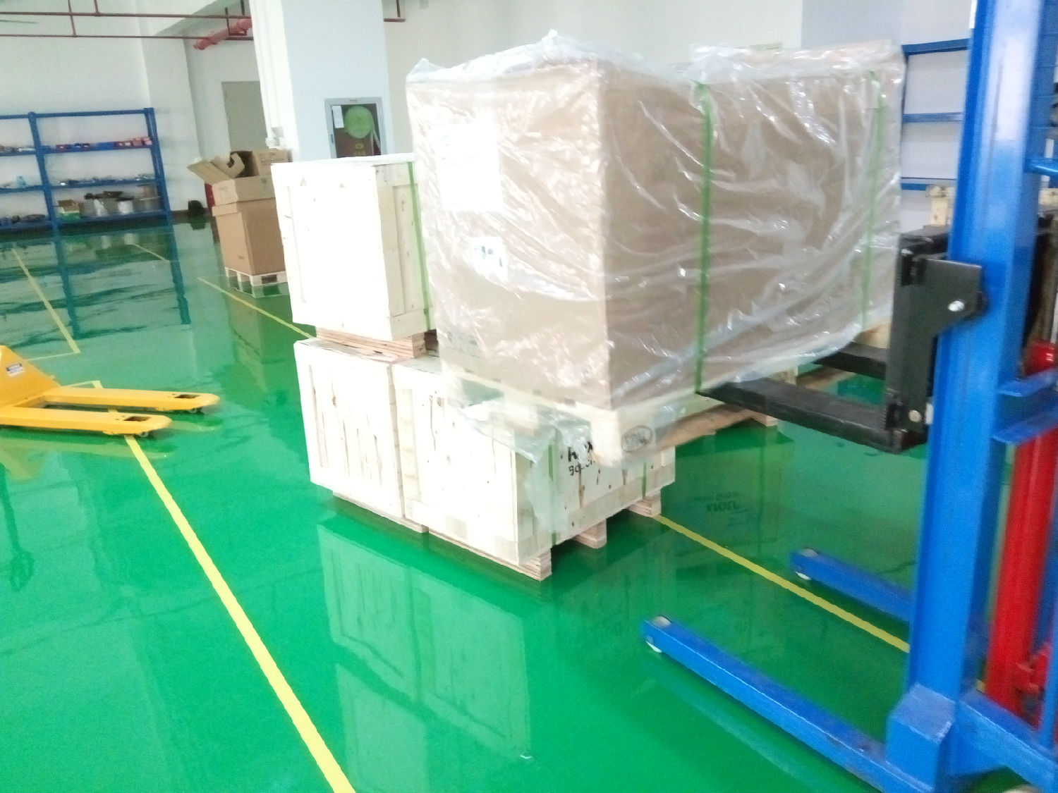 11月客戶訂購的力士樂伺服電機大量到貨！